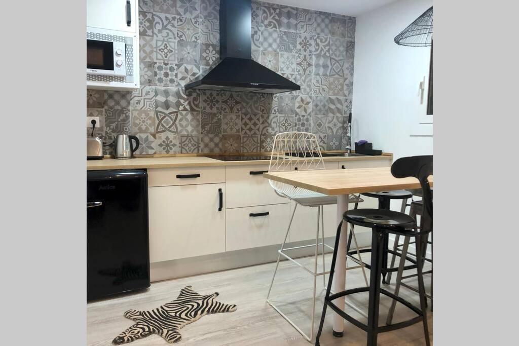 M5 Cool Terrace. Metro 1 Min. Center 15' By Metro Apartment Esplugues de Llobregat Luaran gambar